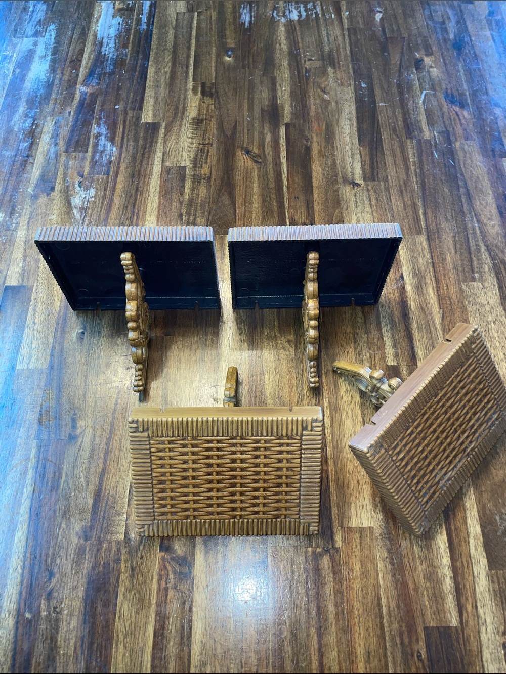 Set of 4 Vintage Homco Shelves